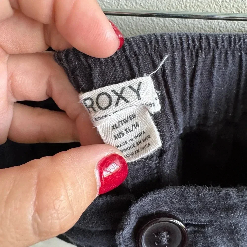 🔥 4 for $20 DEAL 🔥Roxy Black Cotton Shorts – Size XL , Worn, Comfy Fit - Picture 5 of 11